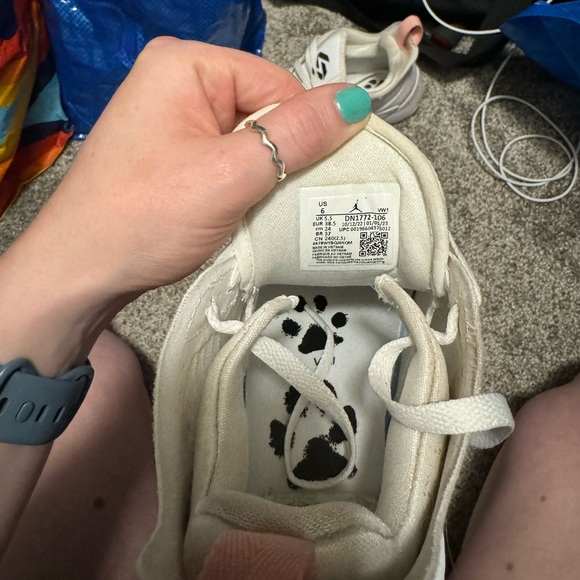 Jordan Luka 1 - Basketball Shoes - White / Coral - Picture 7 of 8